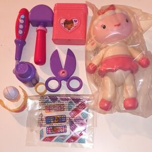 Doc McStuffins Make Me Better 11 Piece Set